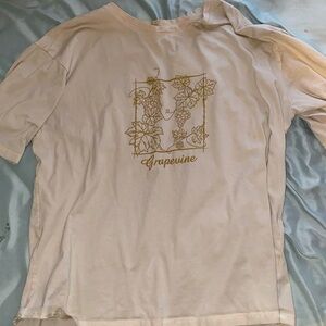 Cream color
Tee shirt
“Grapevine”